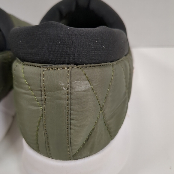 London Fog Kellie Women's Olive Green /Black Quilted Slip-On Shoes S-9M - Picture 4 of 9